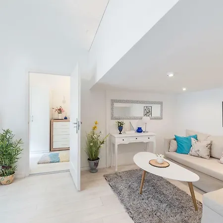 Kiraly City Center Apartment *