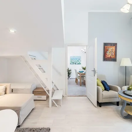 Kiraly City Center Apartment