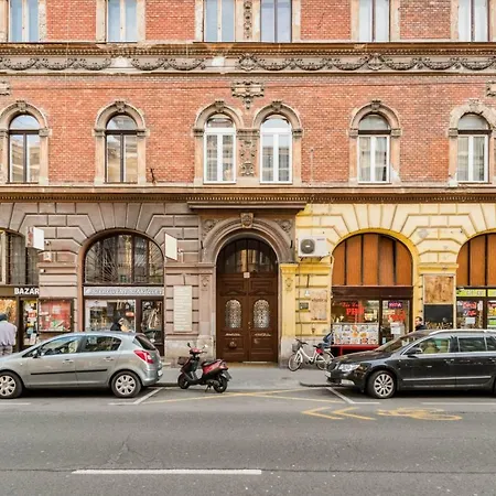 Kiraly City Center